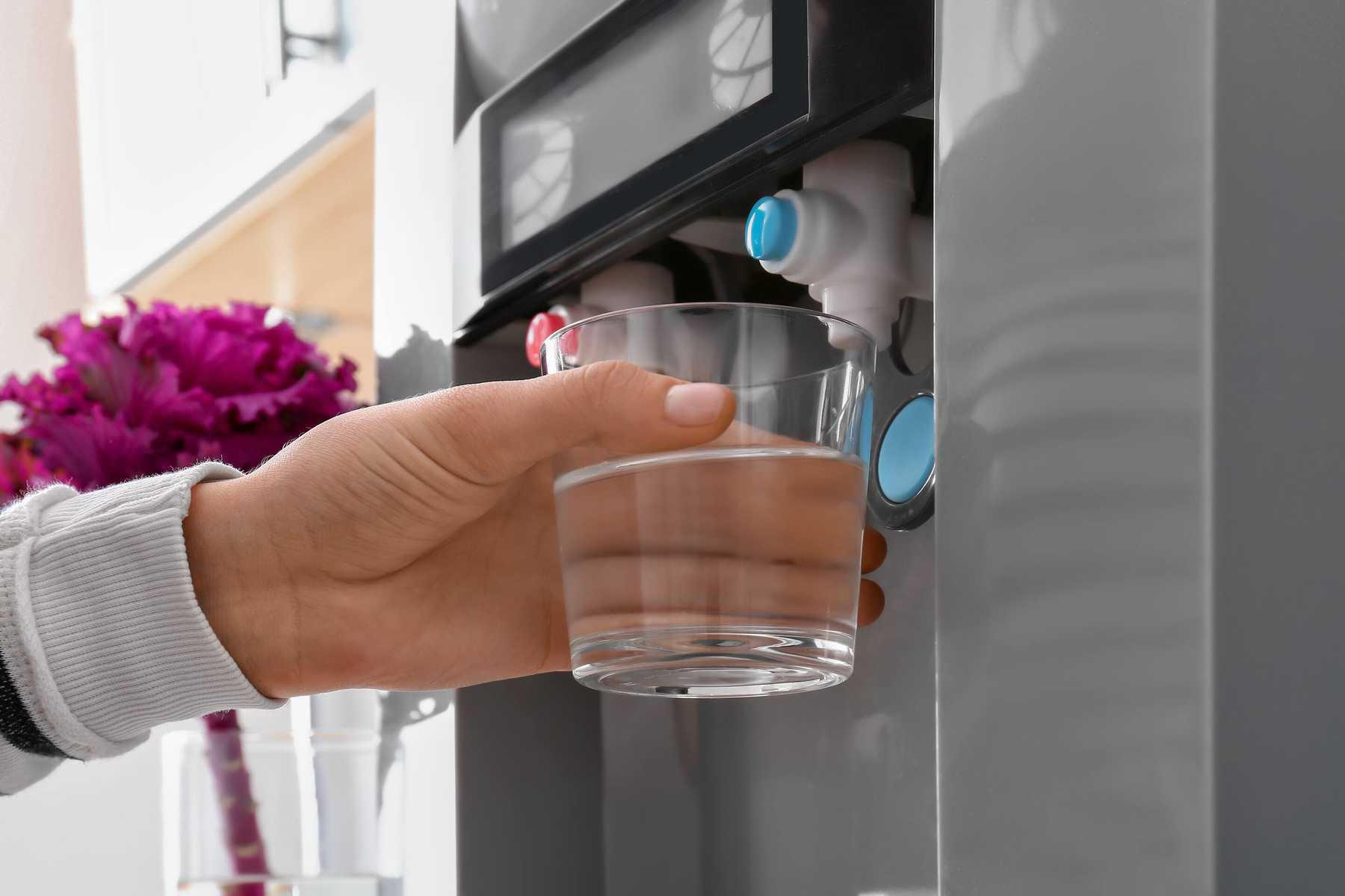 List Of Benefits Of Choosing The Water Purifier Online For Office